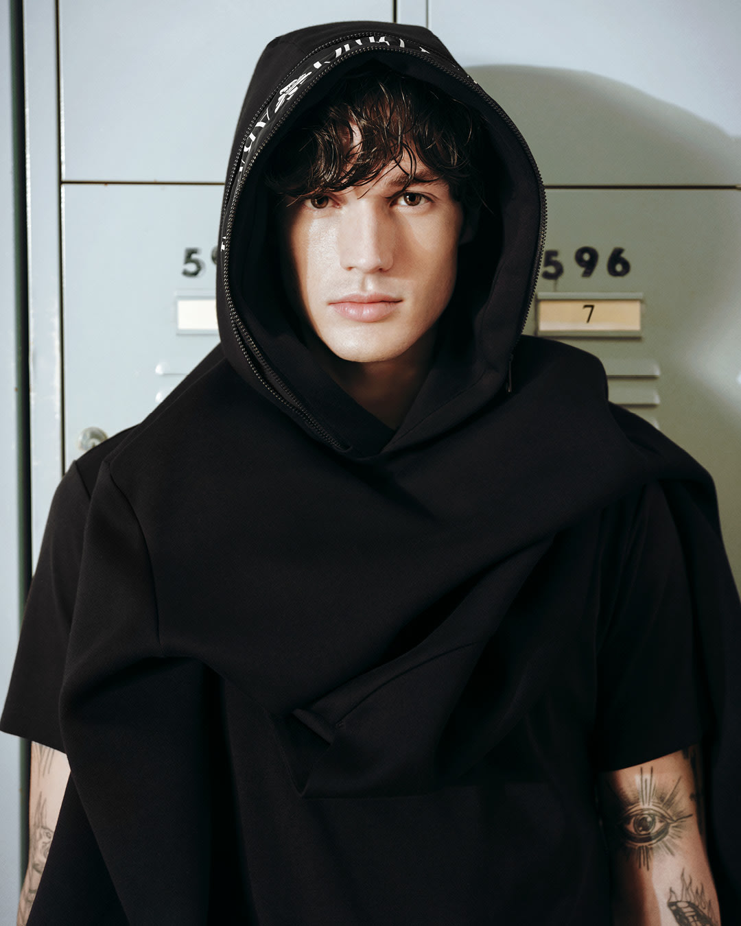 EA7 SS25  LOOK 010