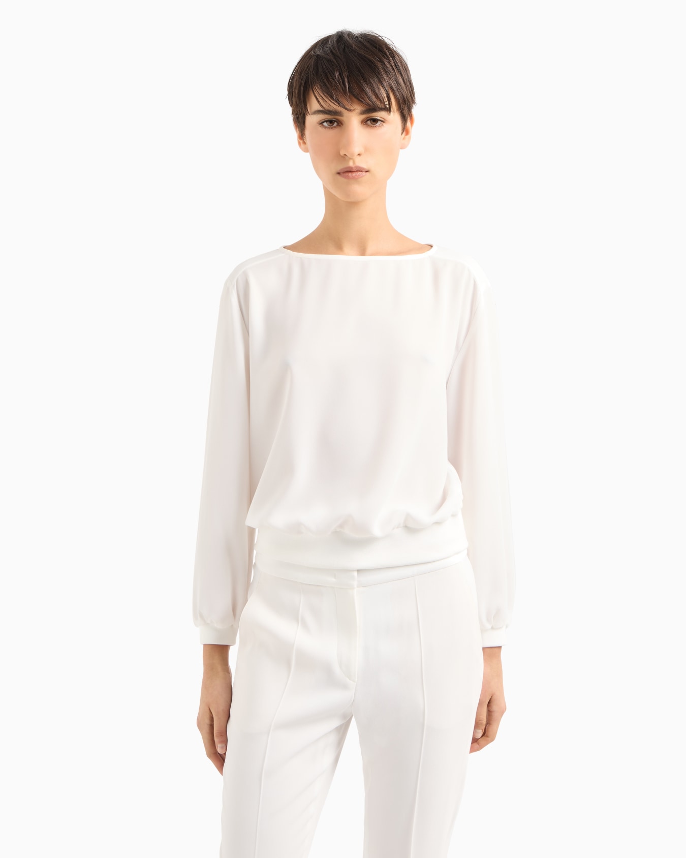 Blusa de crepé fluido con cuello redondo Diapositiva 3