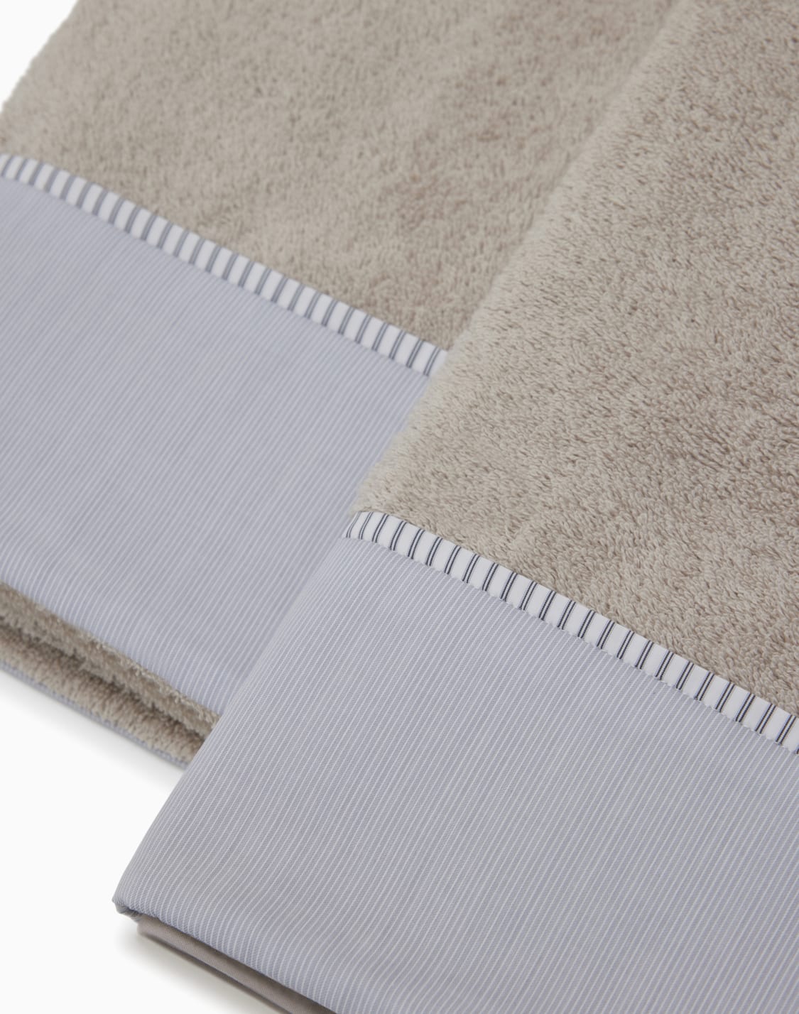 juego-de-toallas-teodora-beige--armani-casa