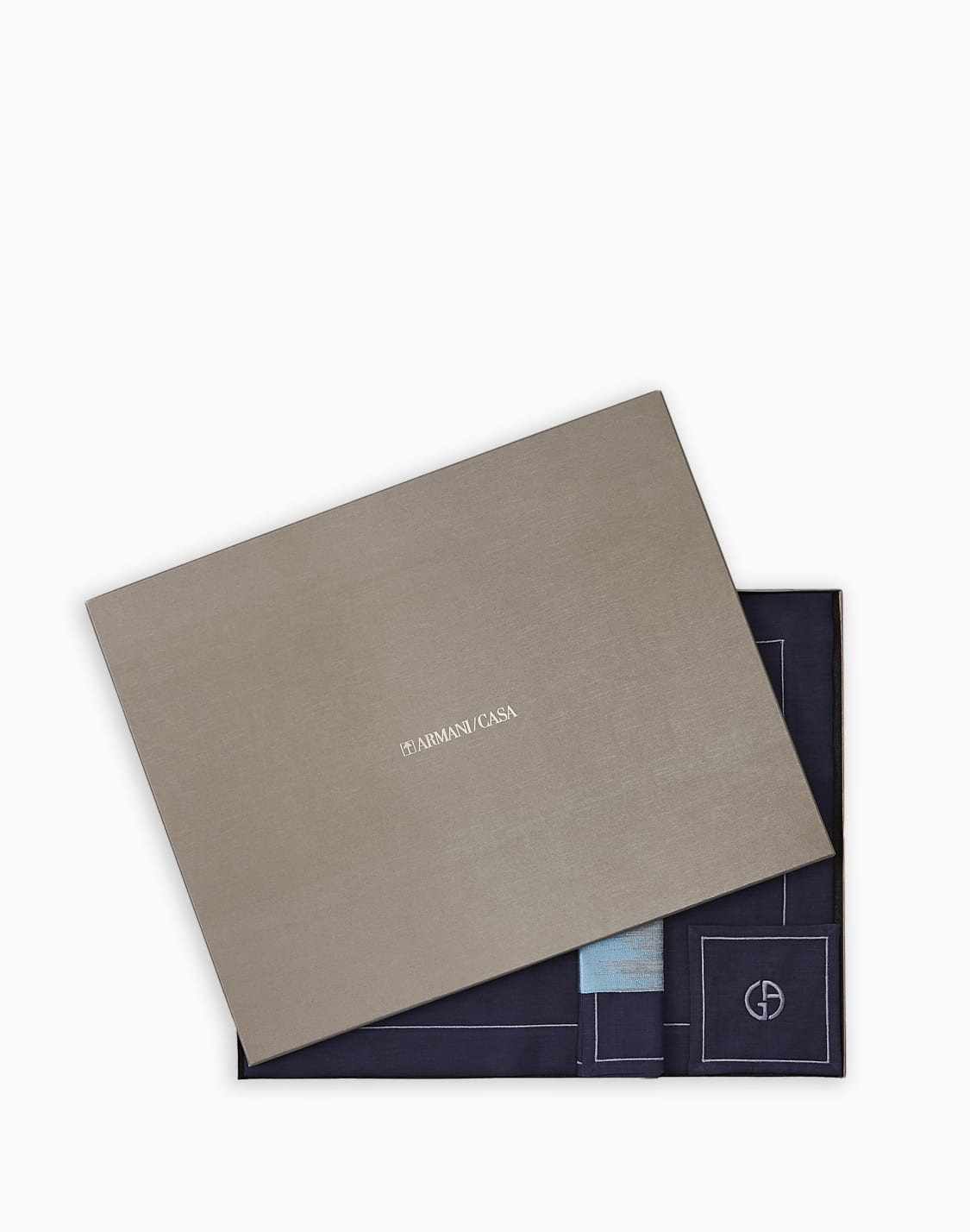 cool-table-set-with-placemat-coaster-napkin-and-napkin-ring-blue--armani-casa