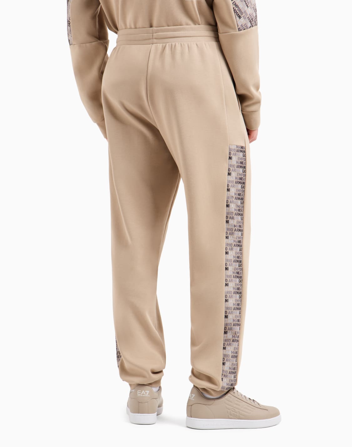 cotton-blend-logo-series-joggers-beige--ea7