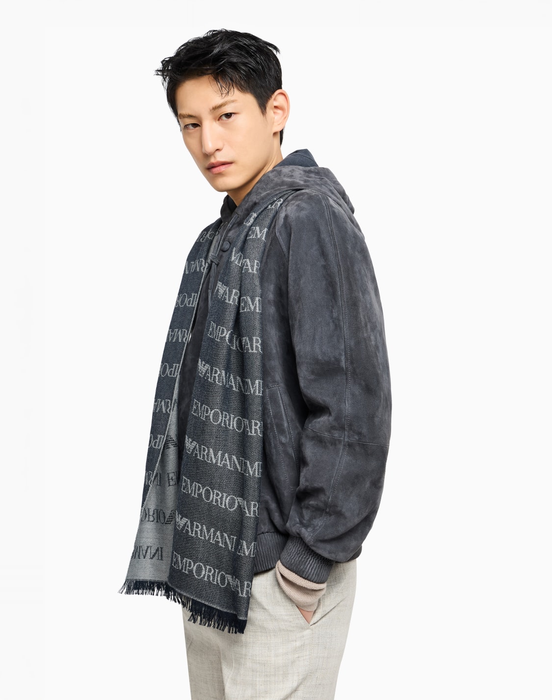 virgin-wool-blend-scarf-with-jacquard-logo-lettering-and-fringes-blue--emporio-armani