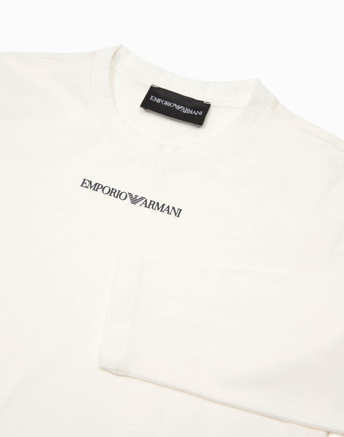 トップス-ジャジ-ロゴ-ホワイト--emporio-armani