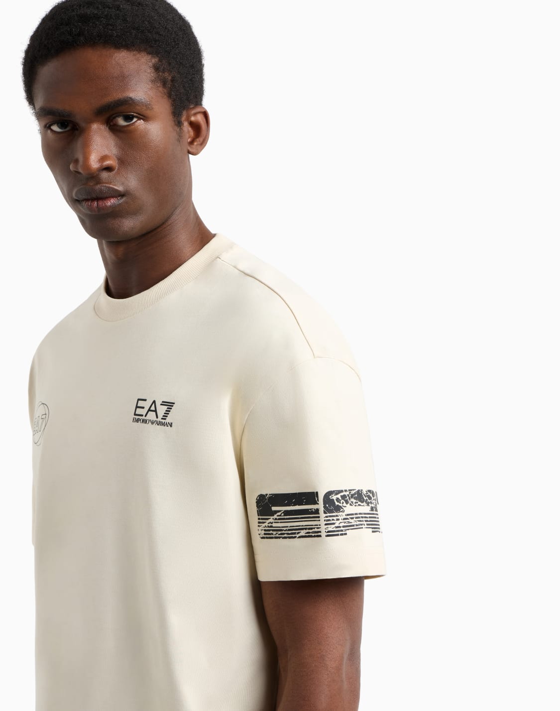 graphic-series-cotton-jersey-crew-neck-t-shirt-beige--ea7
