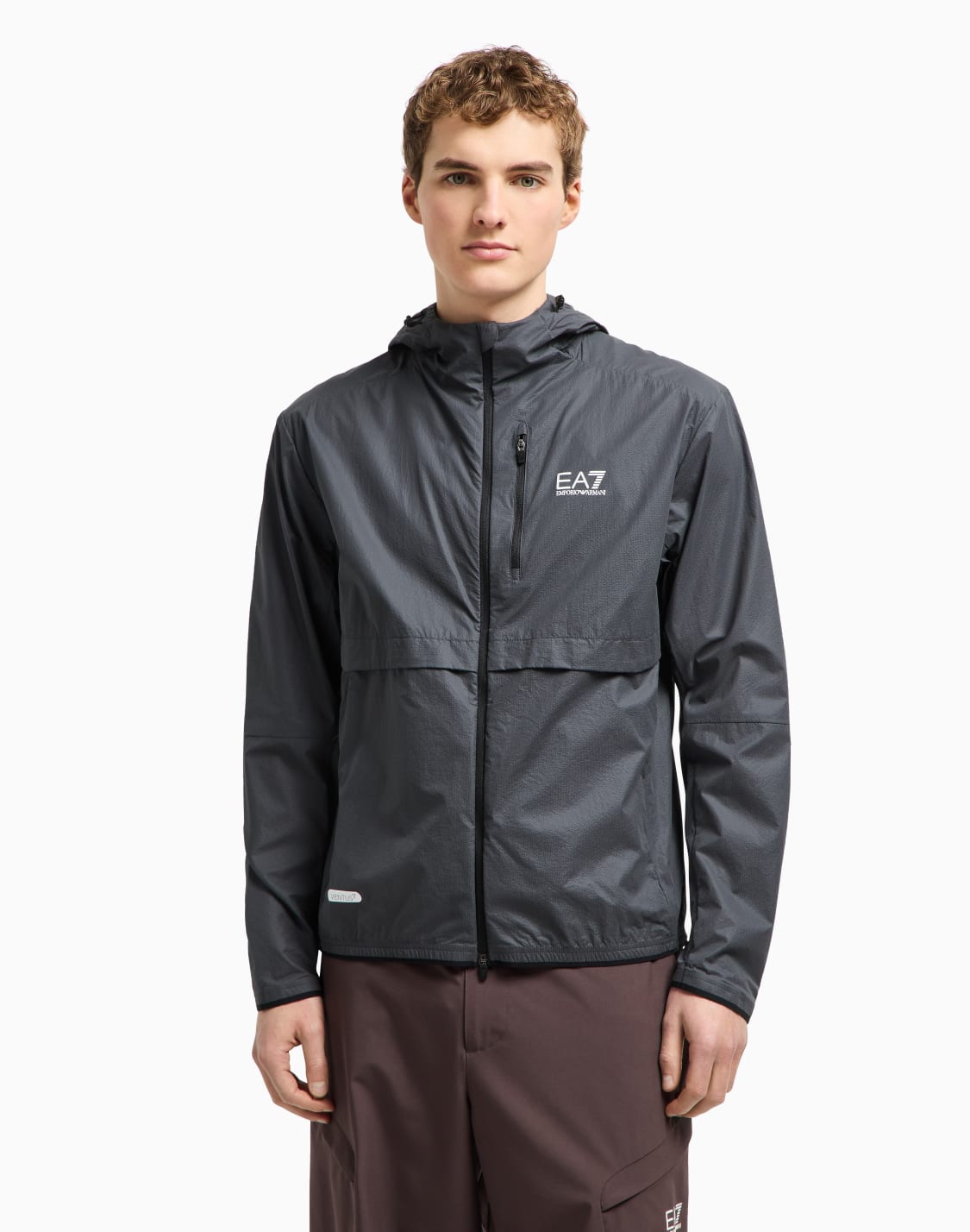 dynamic-athlete-hooded-jacket-in-ventus7-technical-fabric-grey--ea7