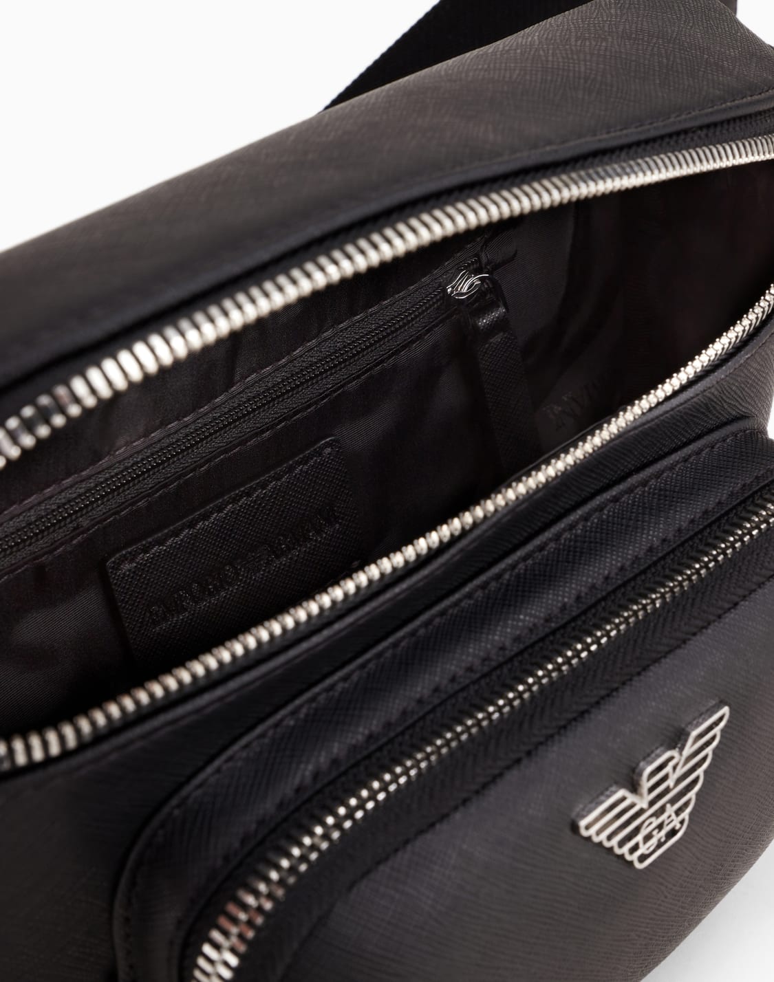 asv-ベルトバッグ-再生サフィアノレザ-イグルプレト付き-ブラック--emporio-armani