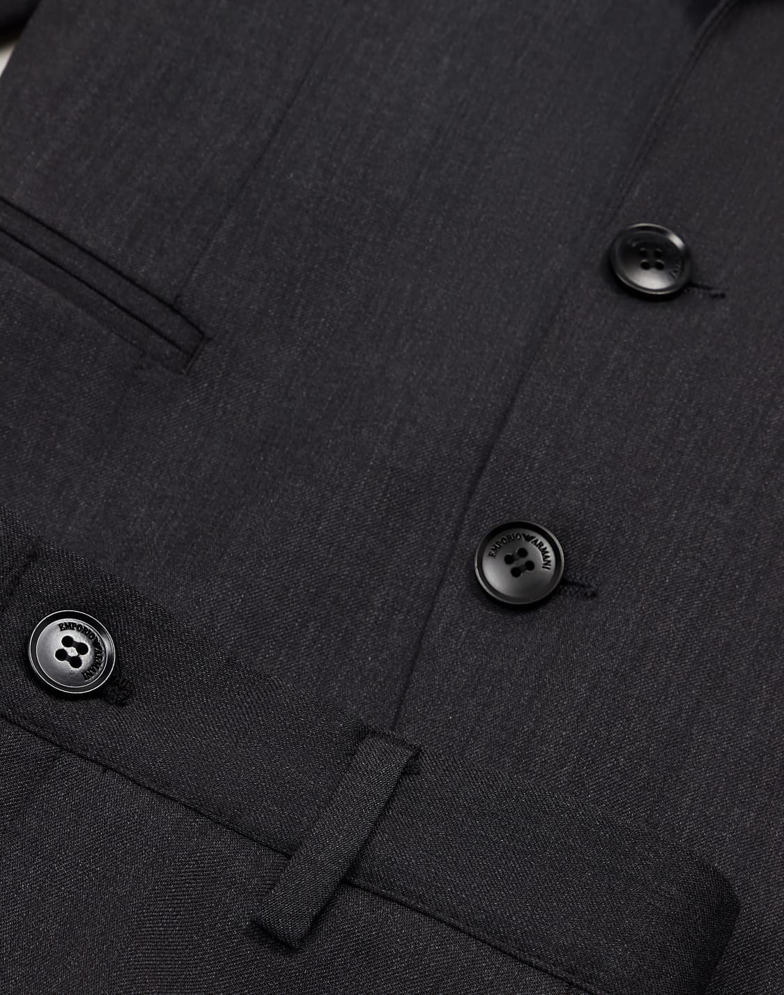 シングルブレストスツ-軽量バジンウル-グレ--emporio-armani