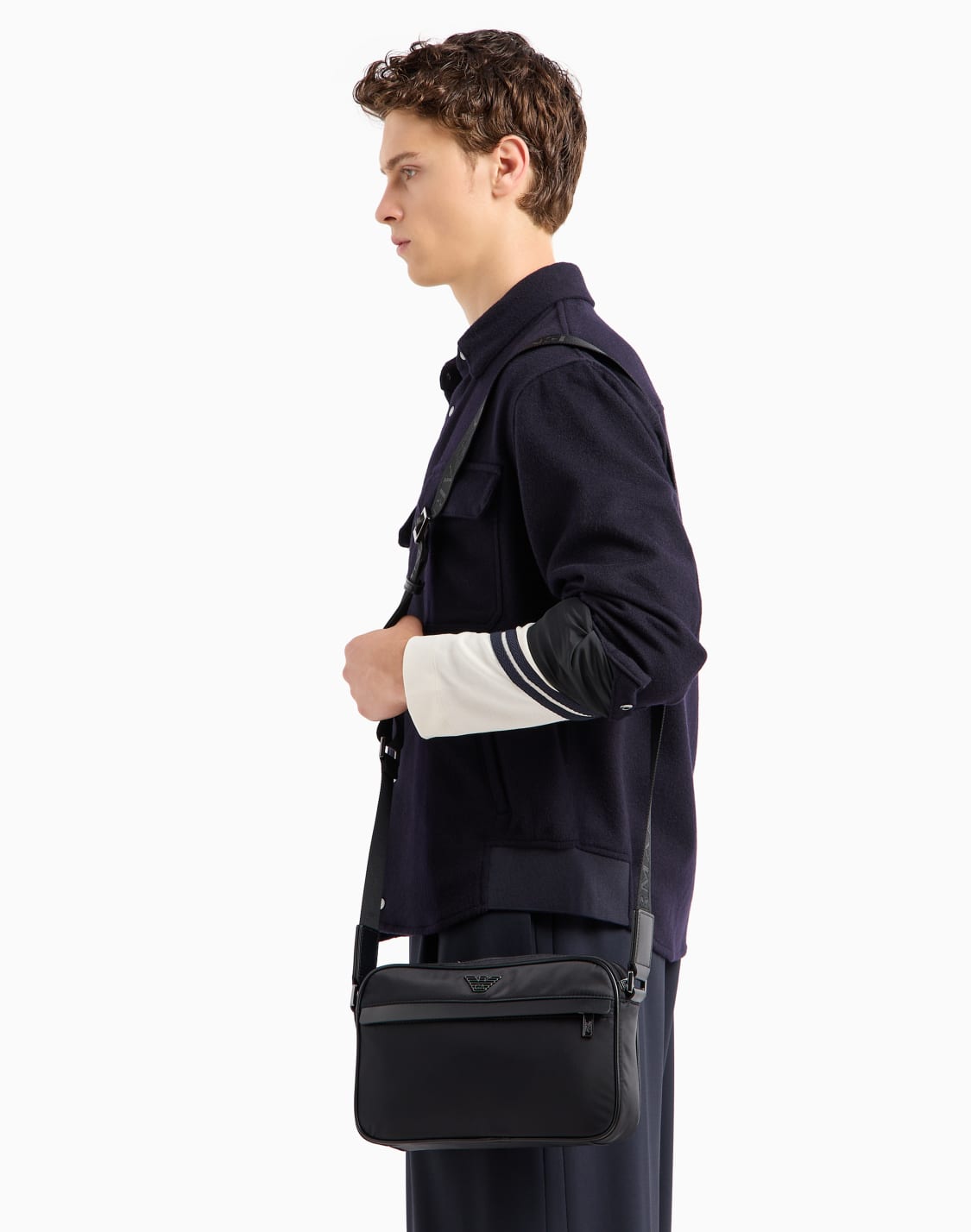 asv-ショルダバッグ-再生ナイロン-ブラック--emporio-armani