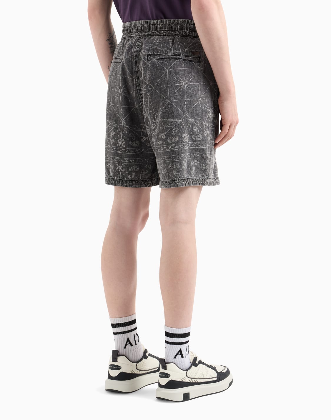 cotton-and-linen-bermuda-shorts-with-kaleidoscope-print-black--armani-exchange