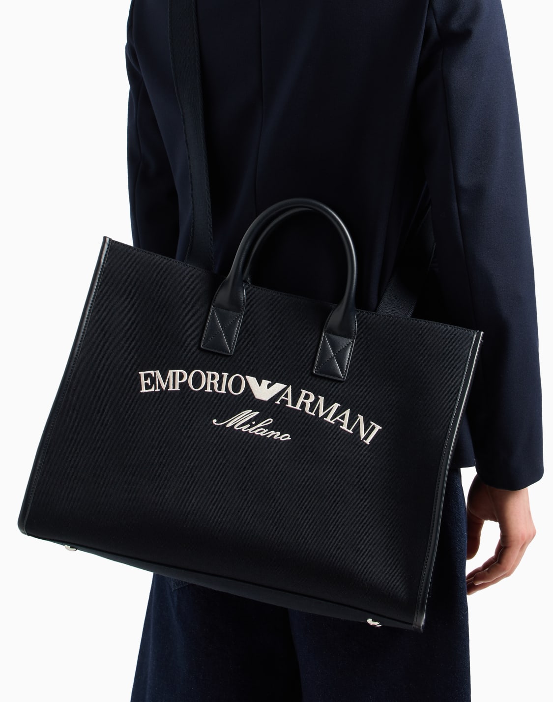 ショッパ-キャンバス-ロゴ刺繍-ネイビブル--emporio-armani