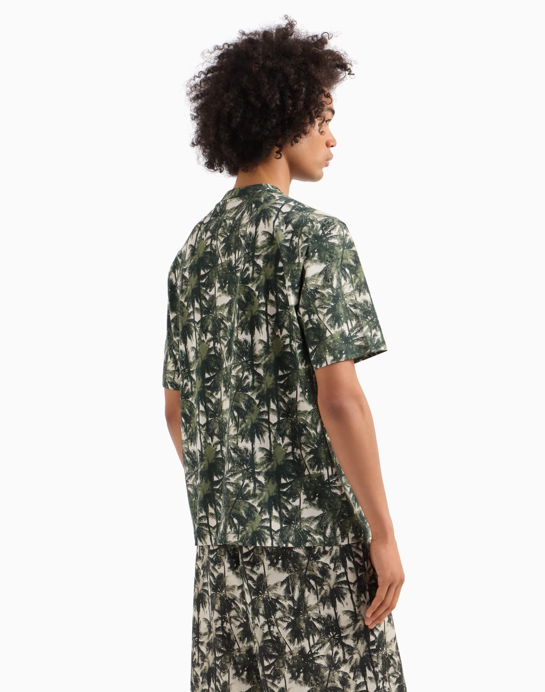 regular-fit-palm-tree-patterned-t-shirt-green--armani-exchange