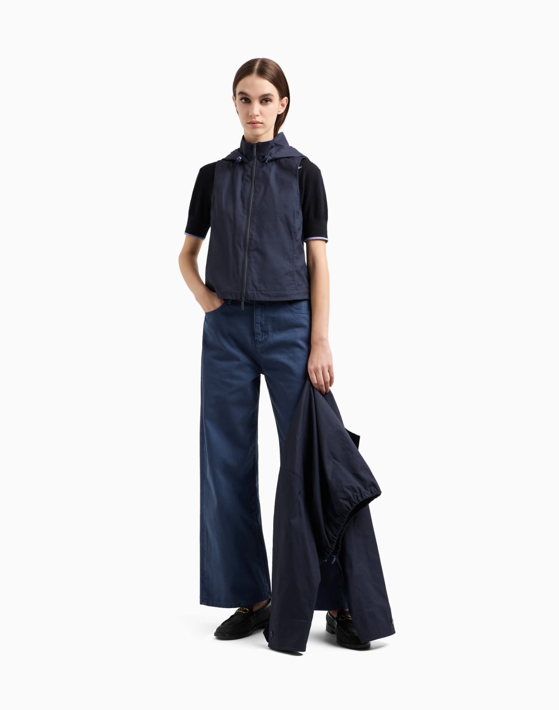 j33-mid-rise-cropped-wide-leg-jeans-in-garment-dyed-bull-blue--emporio-armani