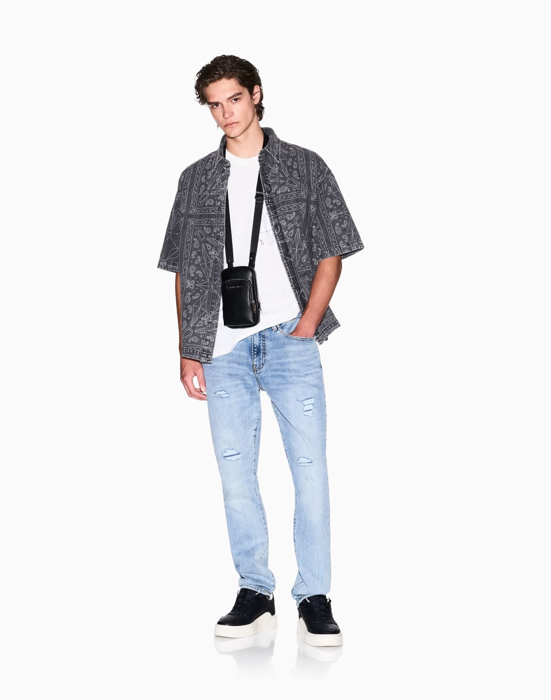 regular-fit-t-shirt-with-patterned-pocket-white--armani-exchange