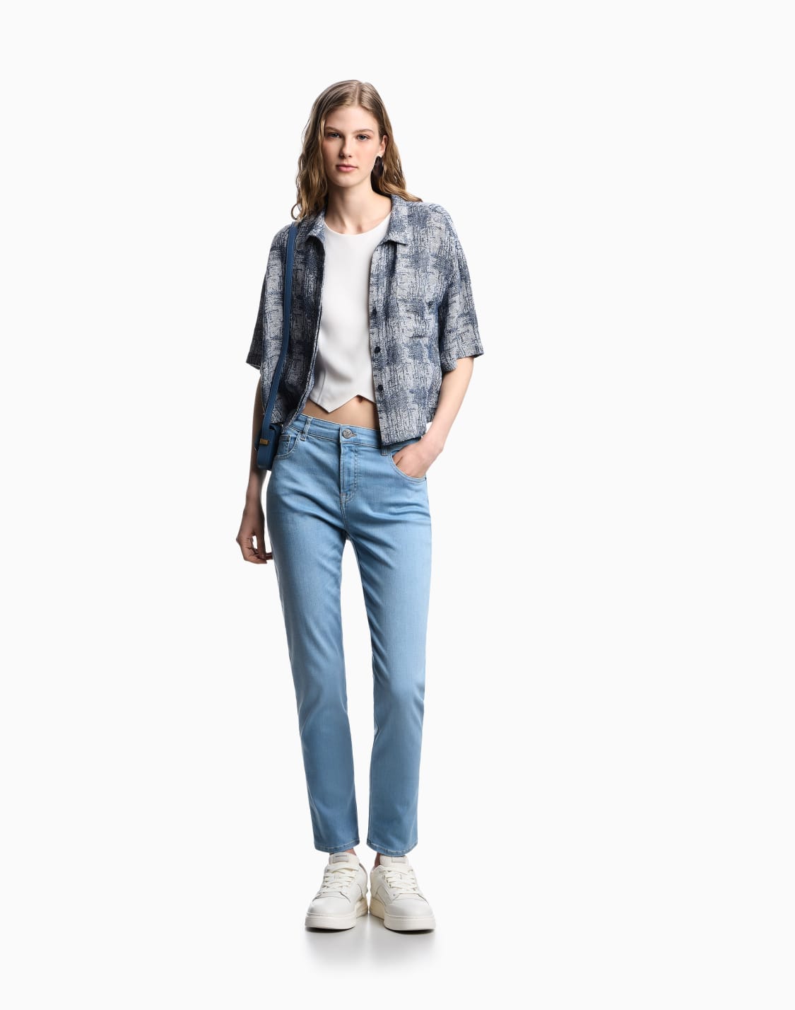 j36-mid-rise-straight-leg-stretch-denim-jeans-blue--emporio-armani