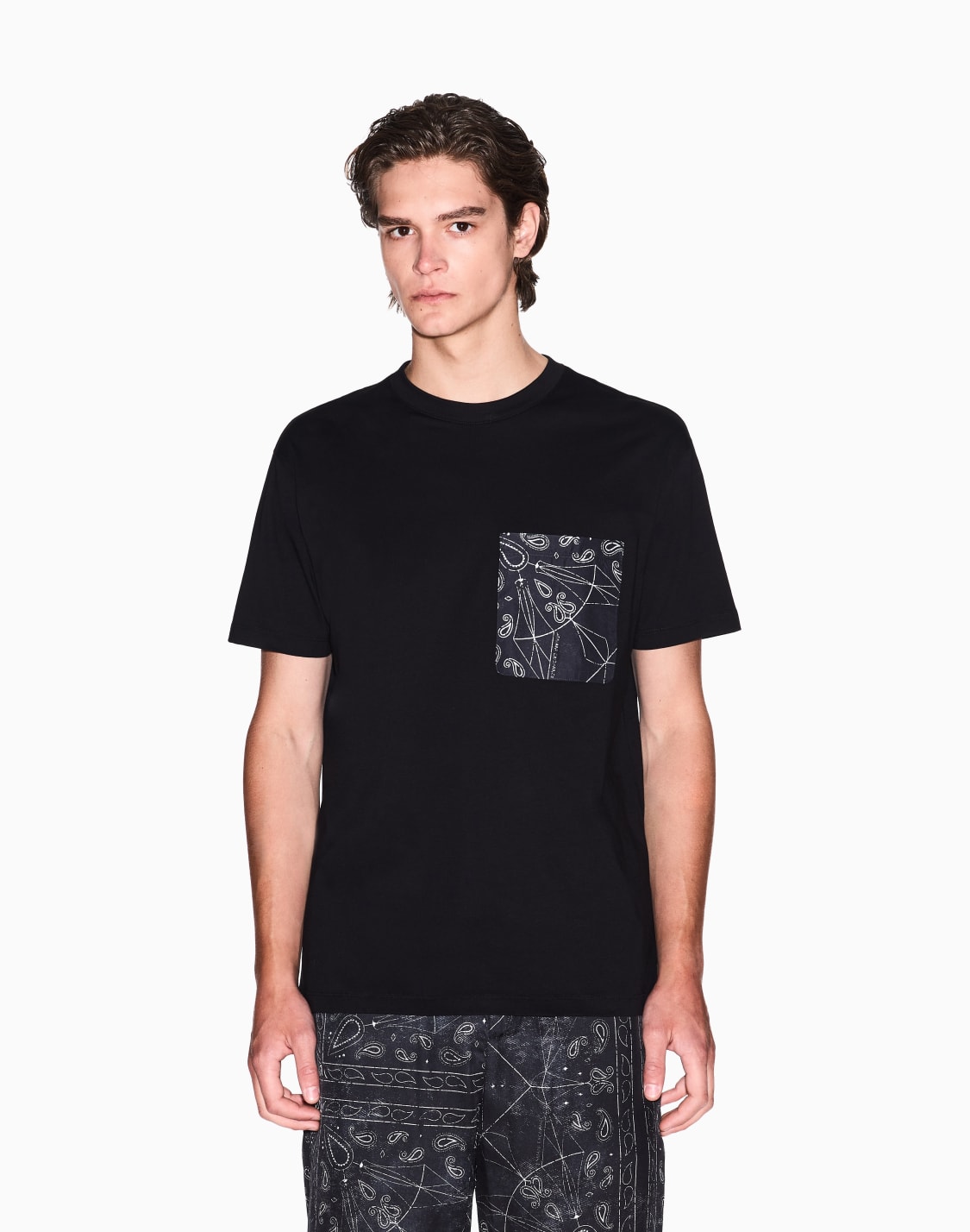 regular-fit-t-shirt-with-patterned-pocket-black--armani-exchange