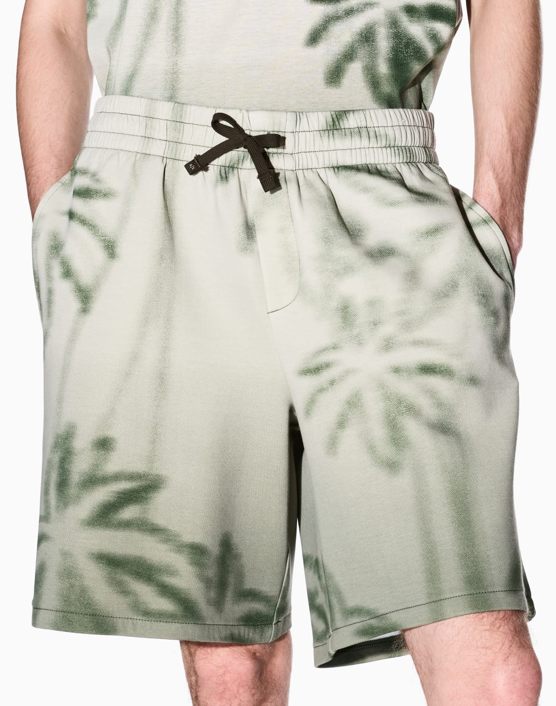 palm-print-cotton-blend-shorts-beige--armani-exchange