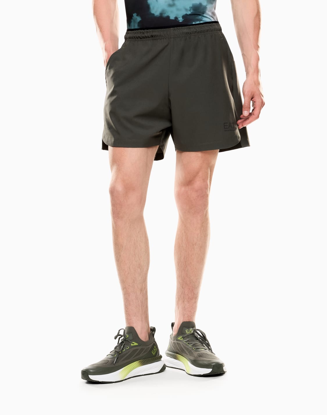 dynamic-athlete-shorts-in-vigor7-technical-fabric-green--ea7