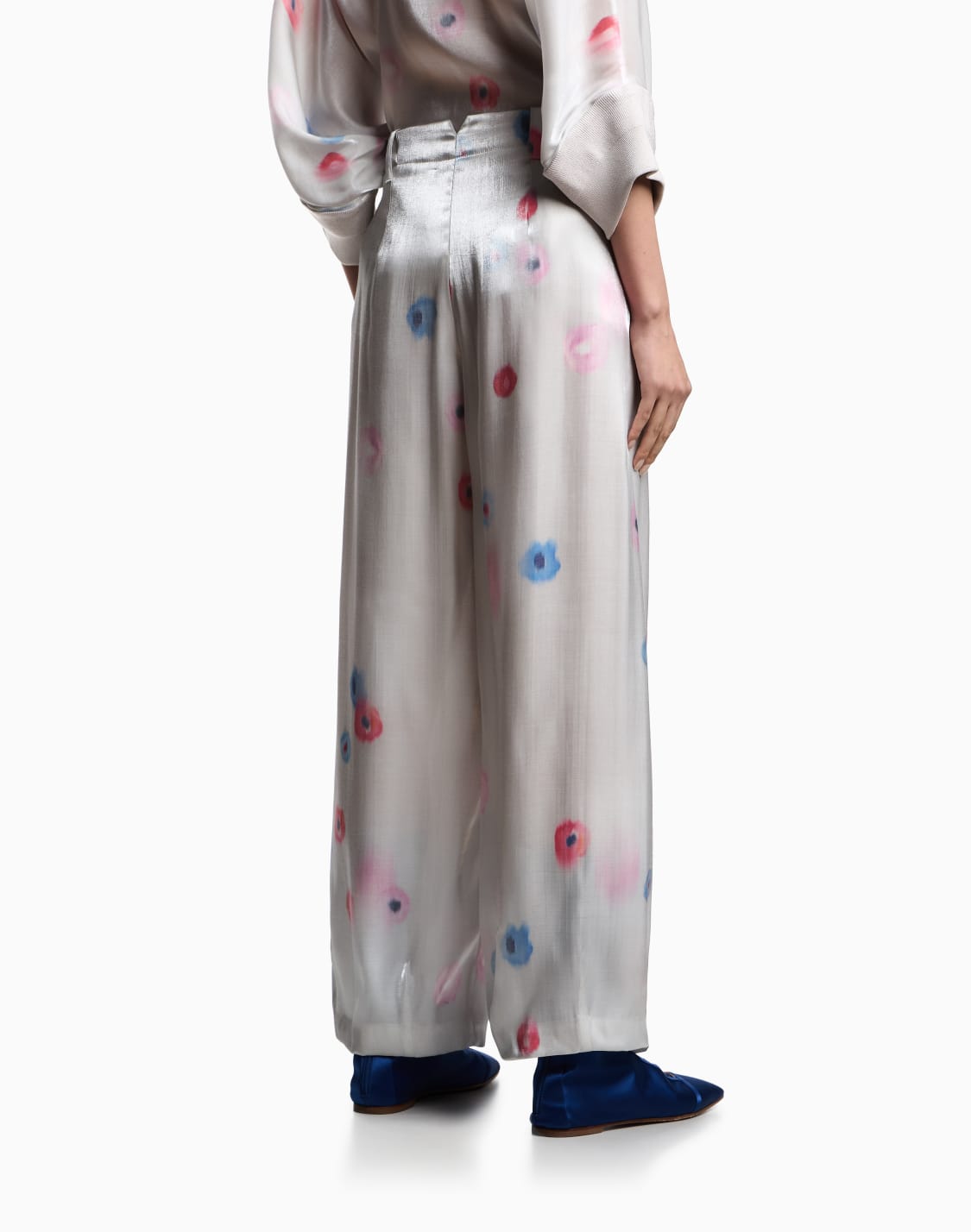 fluid-viscose-trousers-with-pleats-and-all-over-floral-print-white--emporio-armani