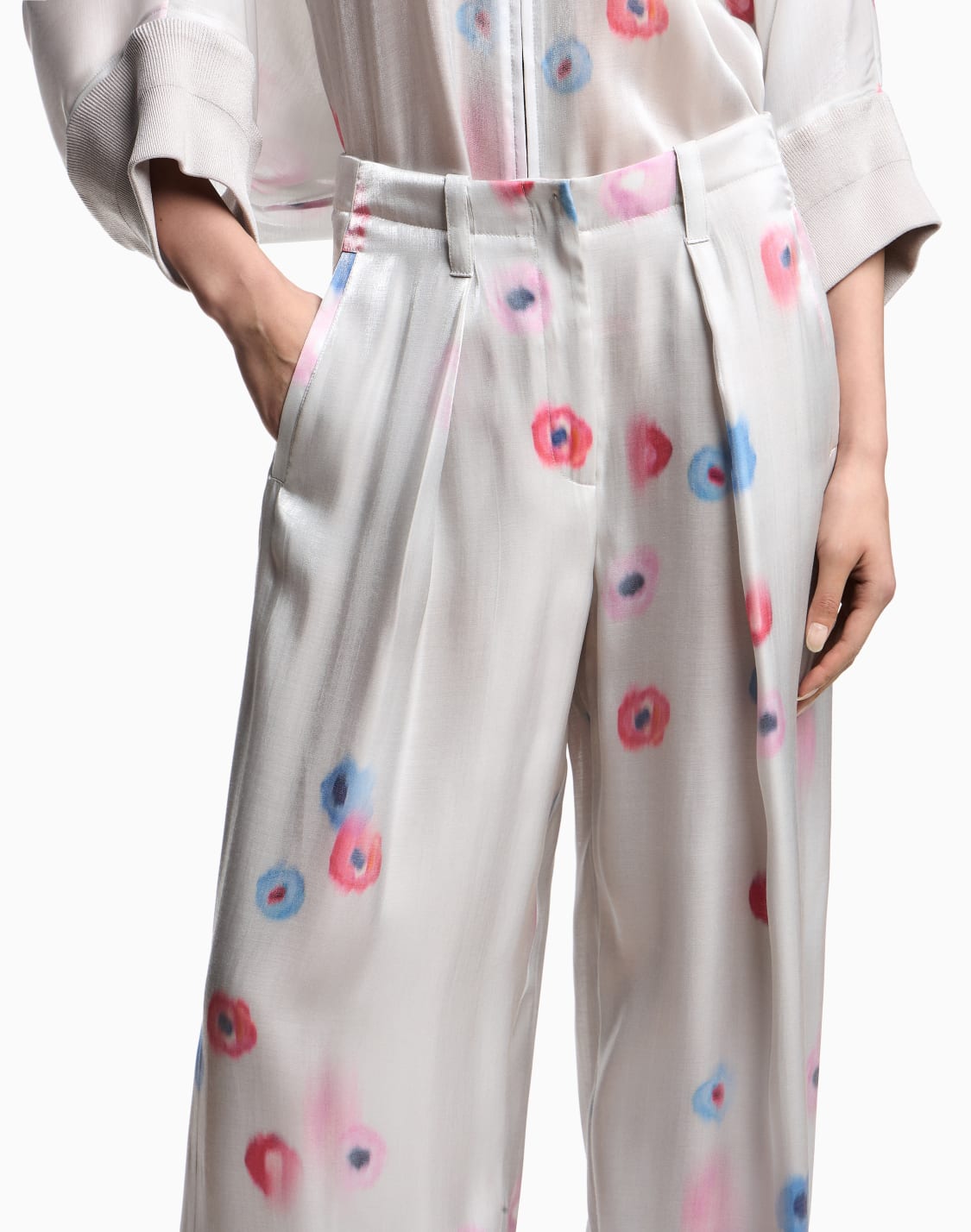 fluid-viscose-trousers-with-pleats-and-all-over-floral-print-white--emporio-armani