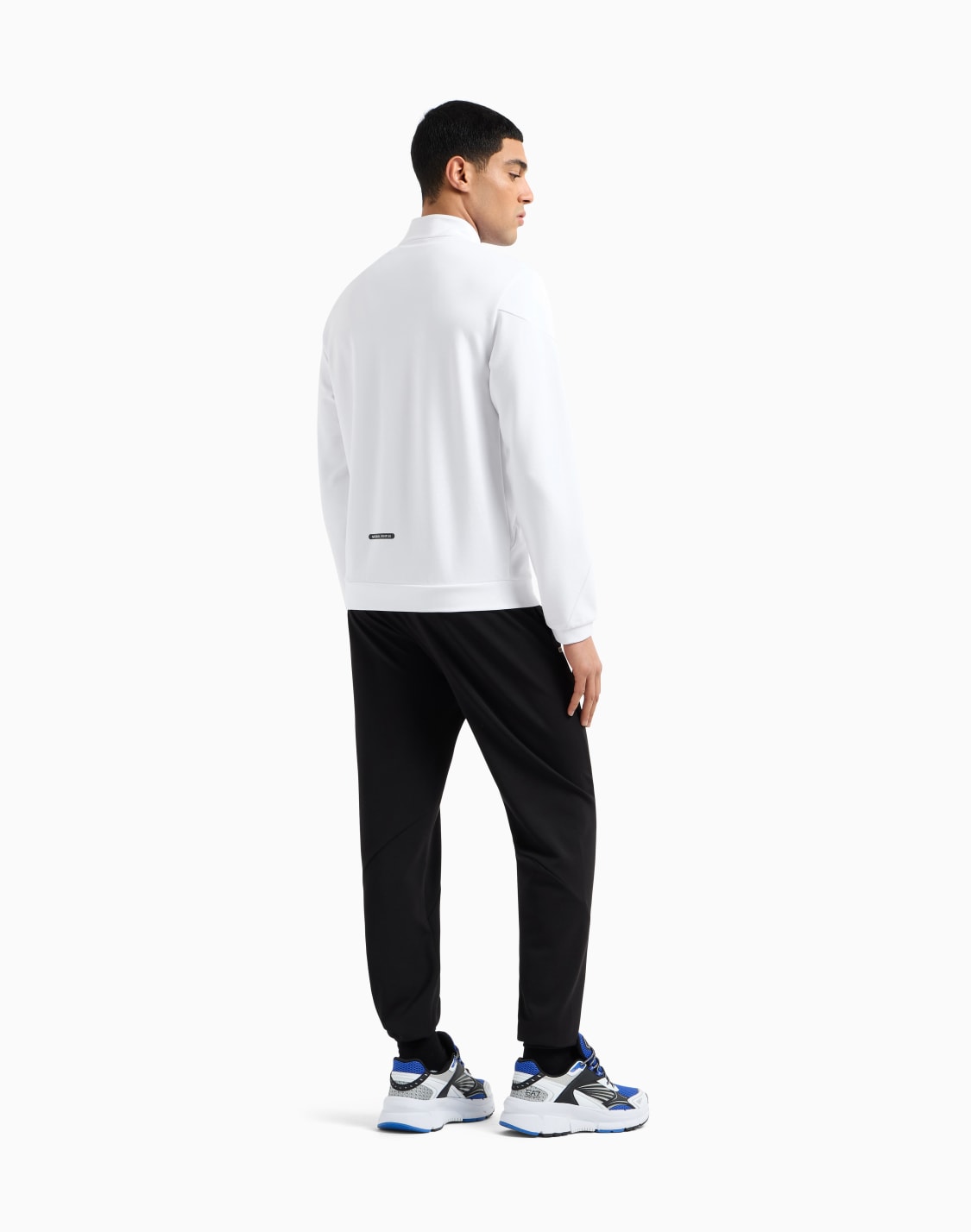 dynamic-athlete-tracksuit-in-natural-ventus7-technical-fabric-two-tone--ea7