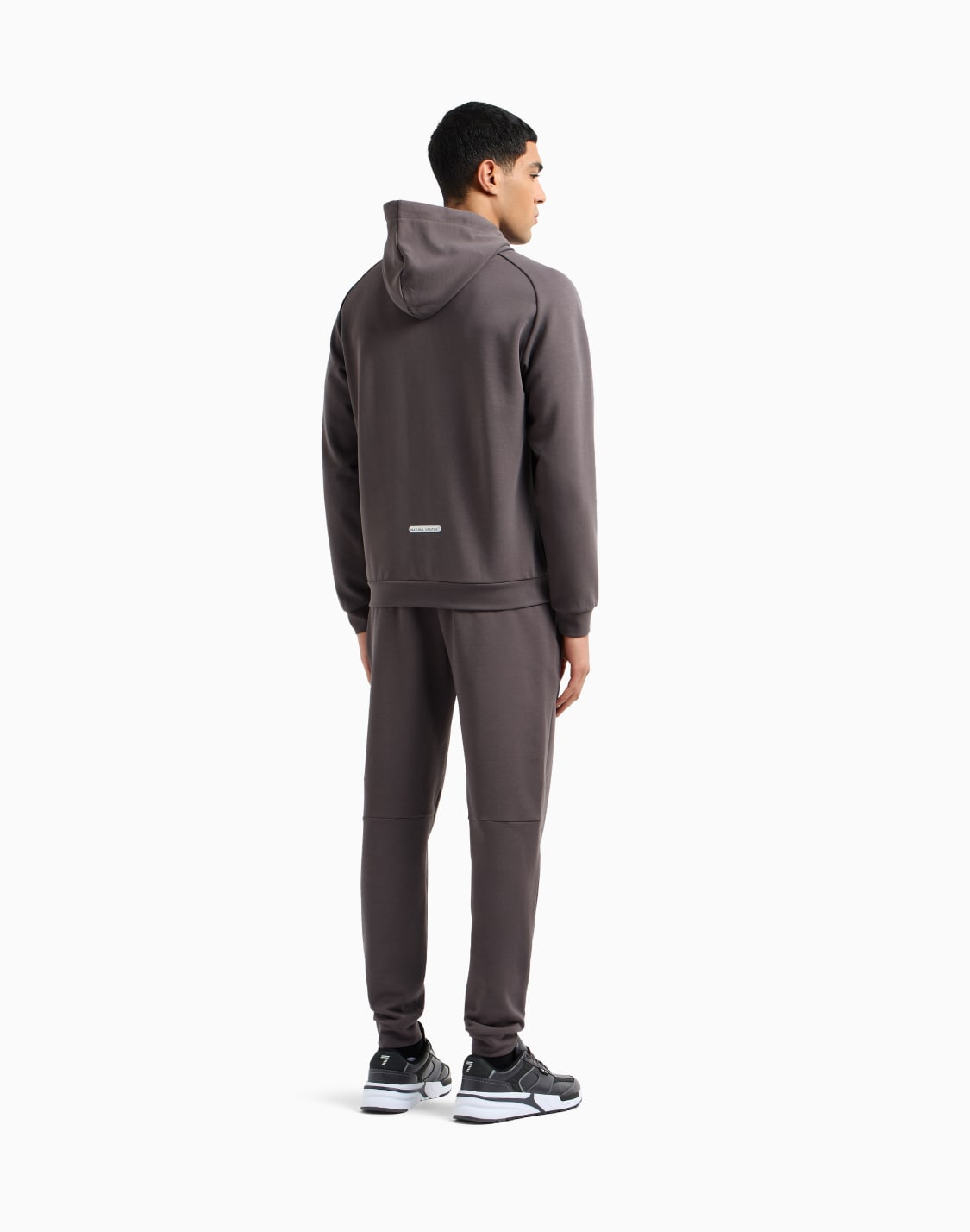 dynamic-athlete-tracksuit-in-natural-ventus7-technical-fabric-grey--ea7
