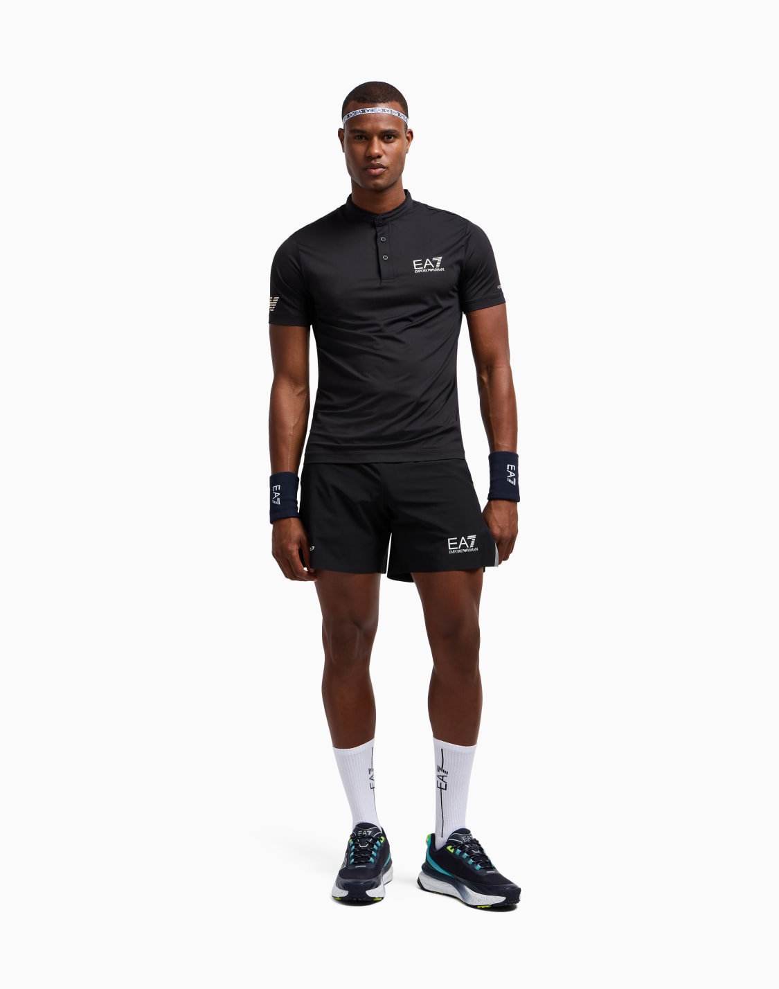 tennis-pro-henley-collar-polo-shirt-in-ventus7-technical-fabric-black--ea7