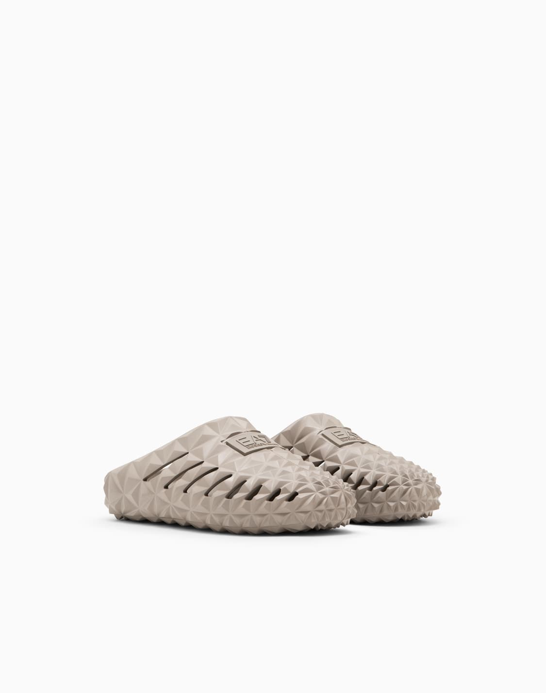 sliders-with-a-three-dimensional-geometric-motif-beige--ea7