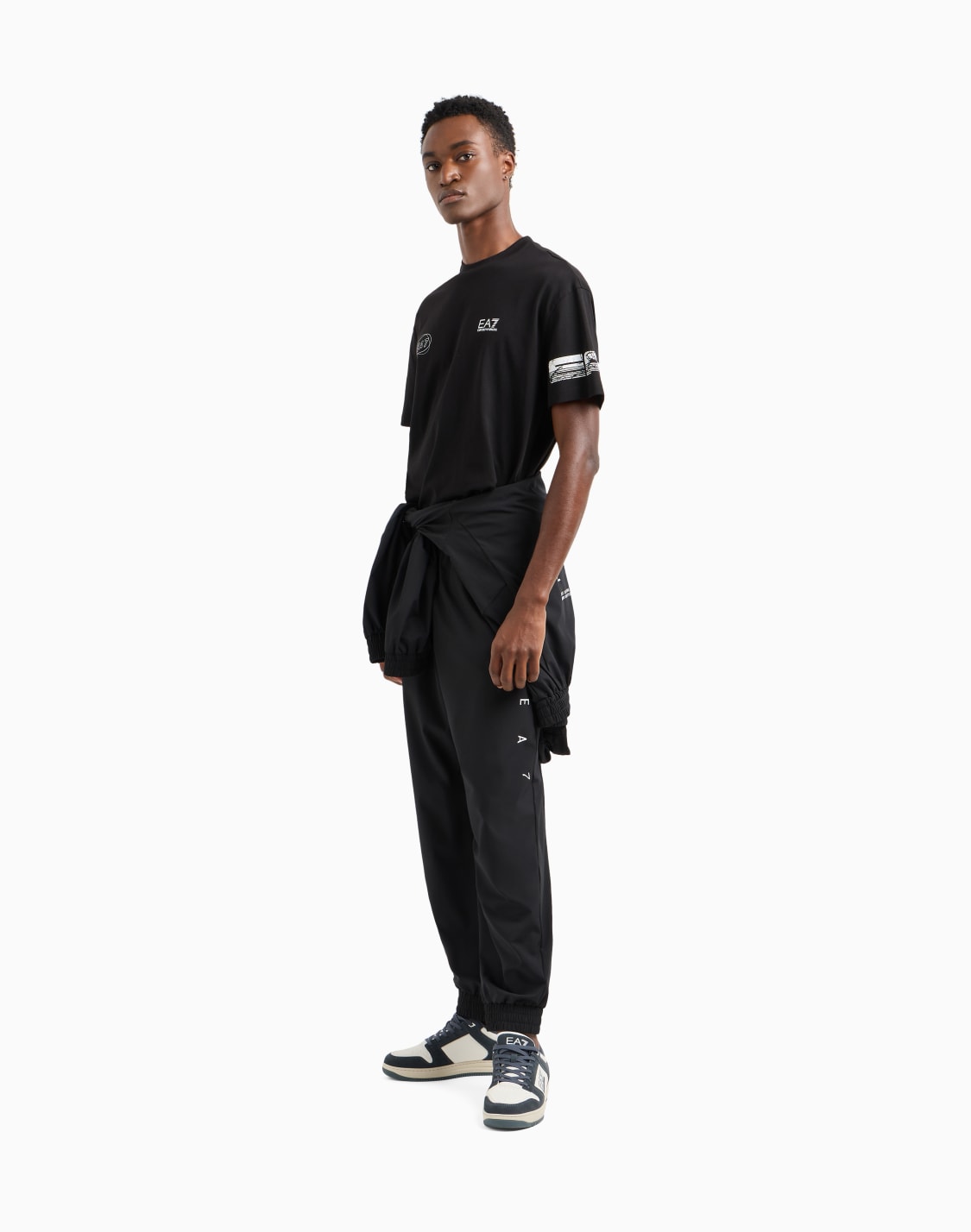 graphic-series-cotton-jersey-crew-neck-t-shirt-black--ea7