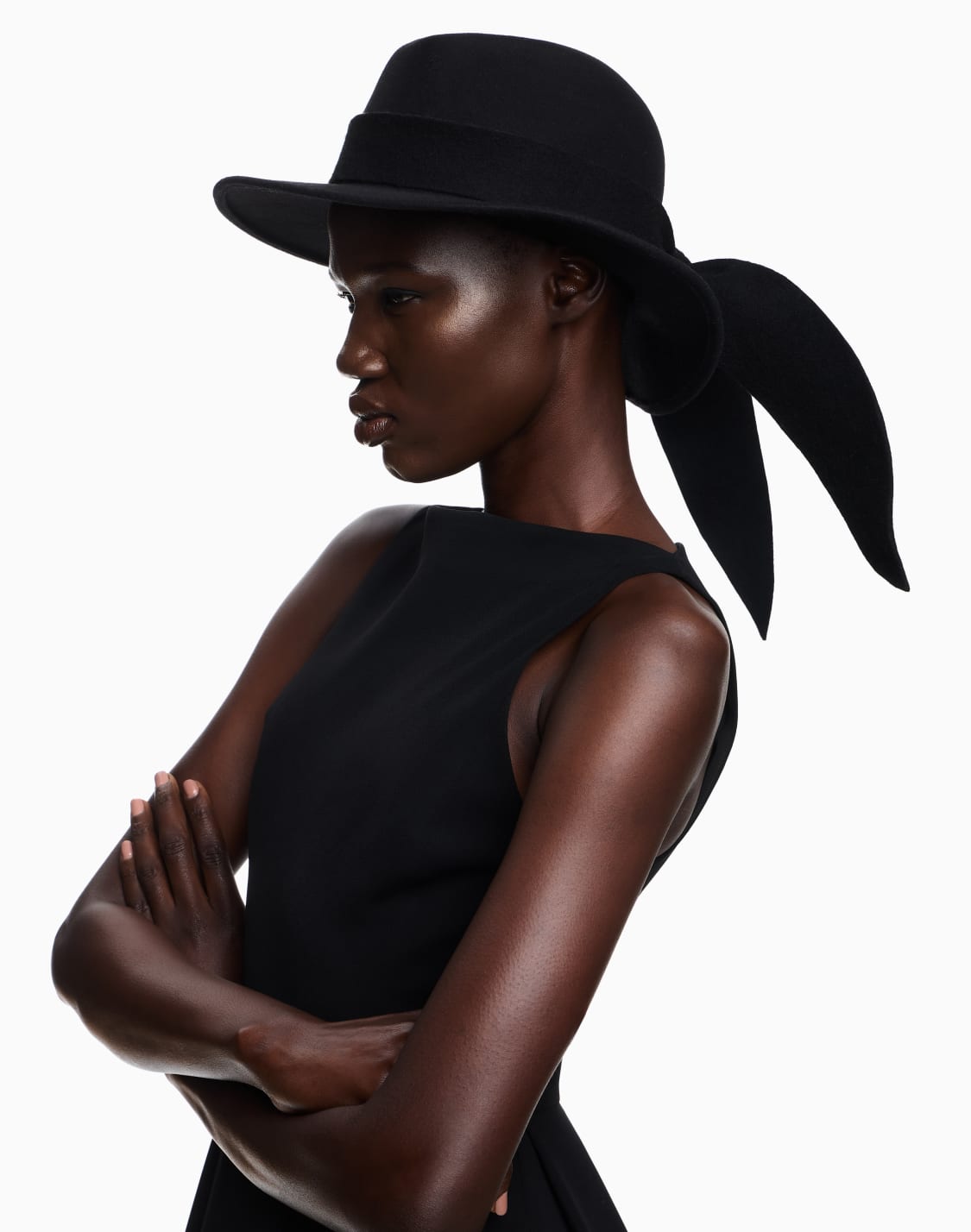 technical-cady-sleeveless-dress-with-pleats-black--emporio-armani