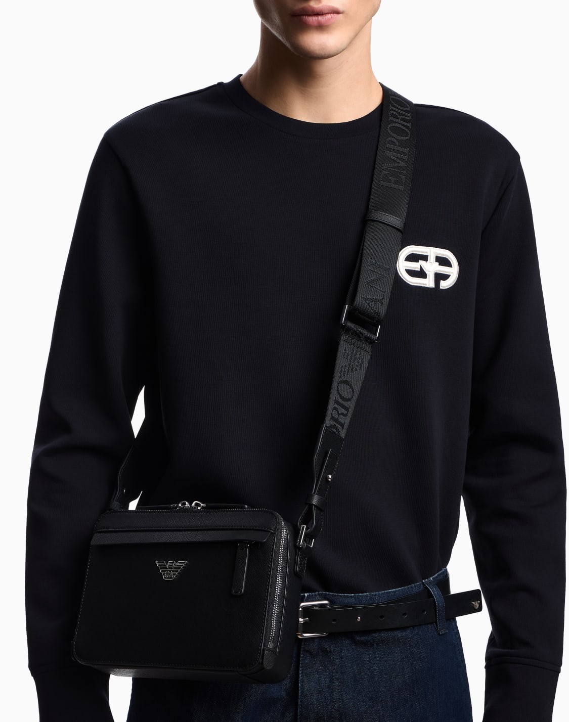 asv-カメラバッグ-再生サフィアノレザ-イグルプレト-ミニ-ブラック--emporio-armani