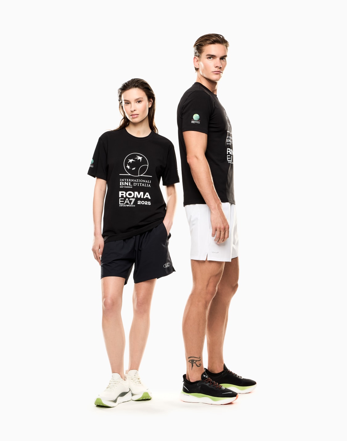italian-open-stretch-cotton-crew-neck-t-shirt-with-oversized-print-black--ea7