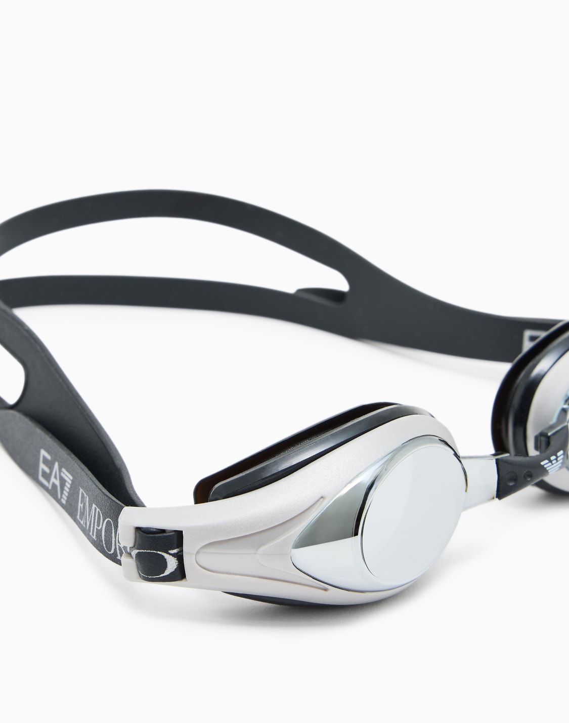 swimming-goggles-silver--ea7